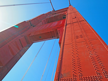 Golden_Gate_Bridge_Pylon_01.jpg