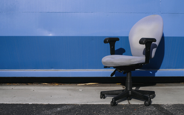 Monday_Objects_Office_Chair_Blue_Container.jpg