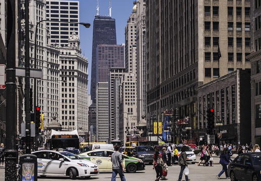 Chicago street scene 875 N Michigan Ave 1
