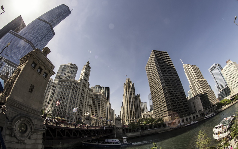 Chicago_downtown_river.jpg
