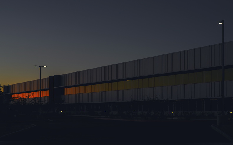Tempe_Arizona_photography_Winter_Light_Tempe_Modern_Architecture_Light_Reflection.jpg